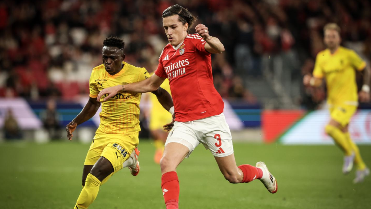 Roger Fernandes (à esquerda) e Álvaro Carreras (à direita)