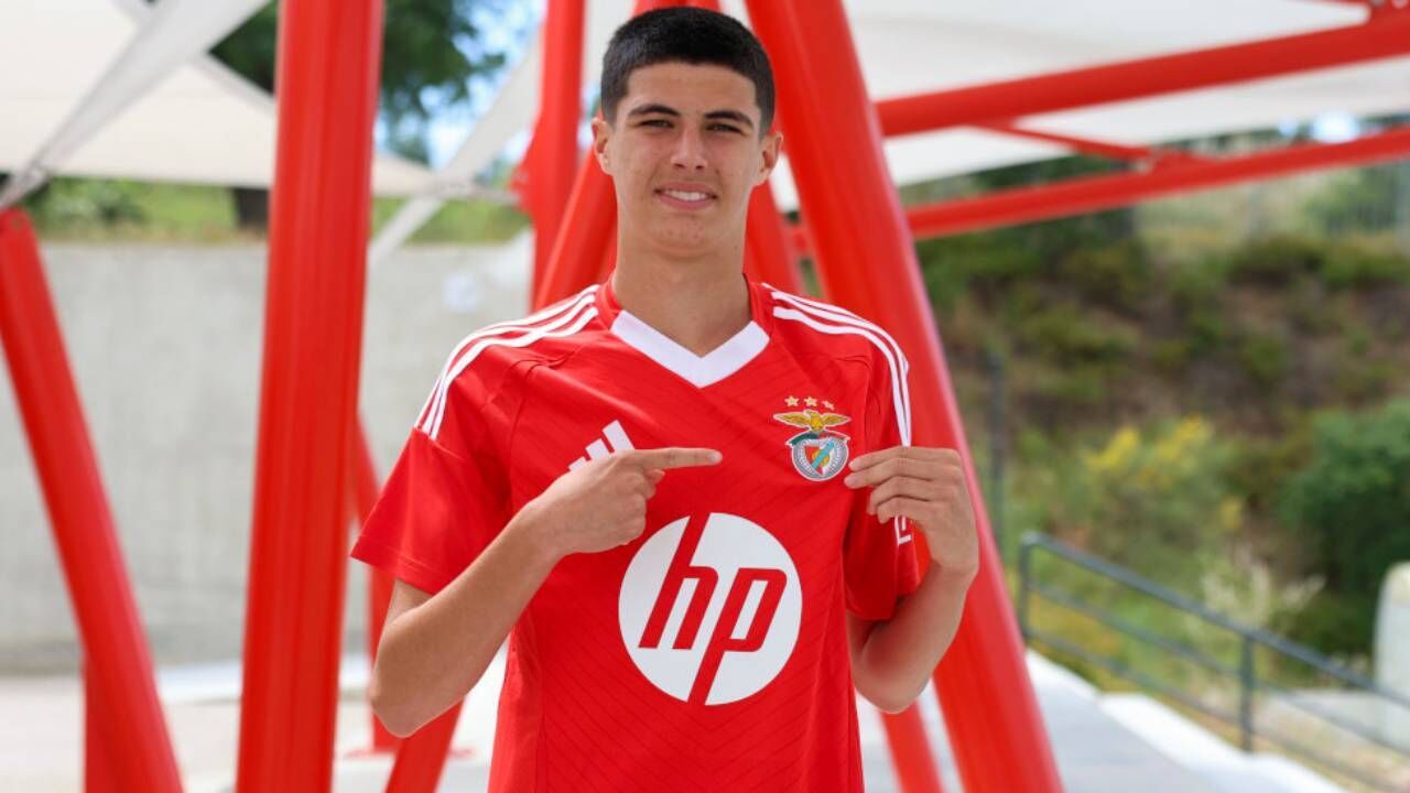 Tomás Almeida, jogador do Benfica