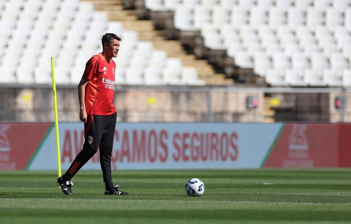 Sem Aursnes e Amdouni mas com Renato Sanches: as melhores imagens do treino do Benfica no Jamor