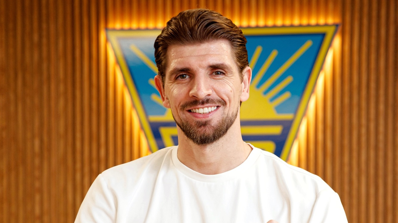 Xeka renova contrato com o Estoril