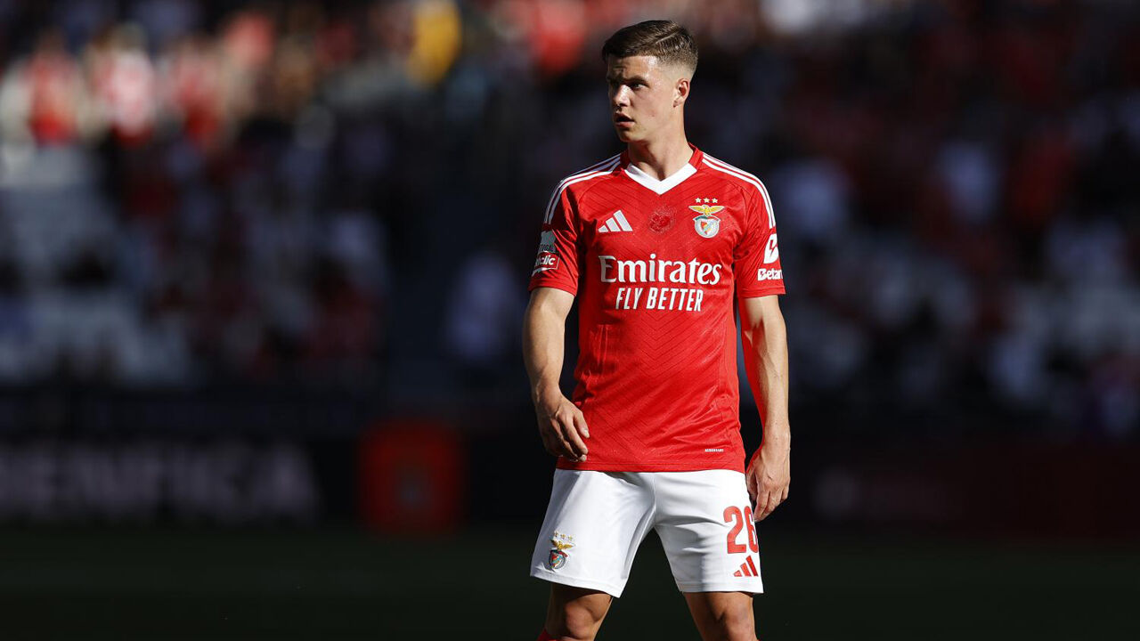 Dahl quer ficar na Luz em 2025/26