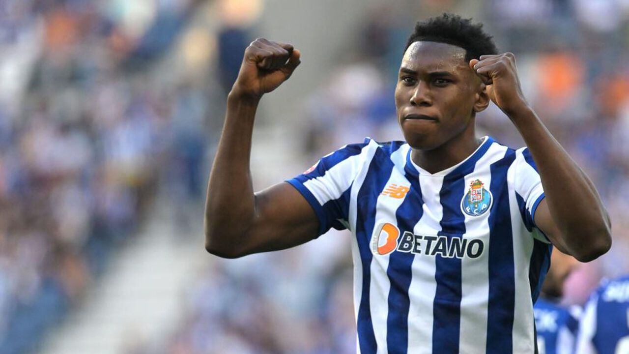 Samu espera para saber se será chamado à seleção espanhola por Luis de la Fuente