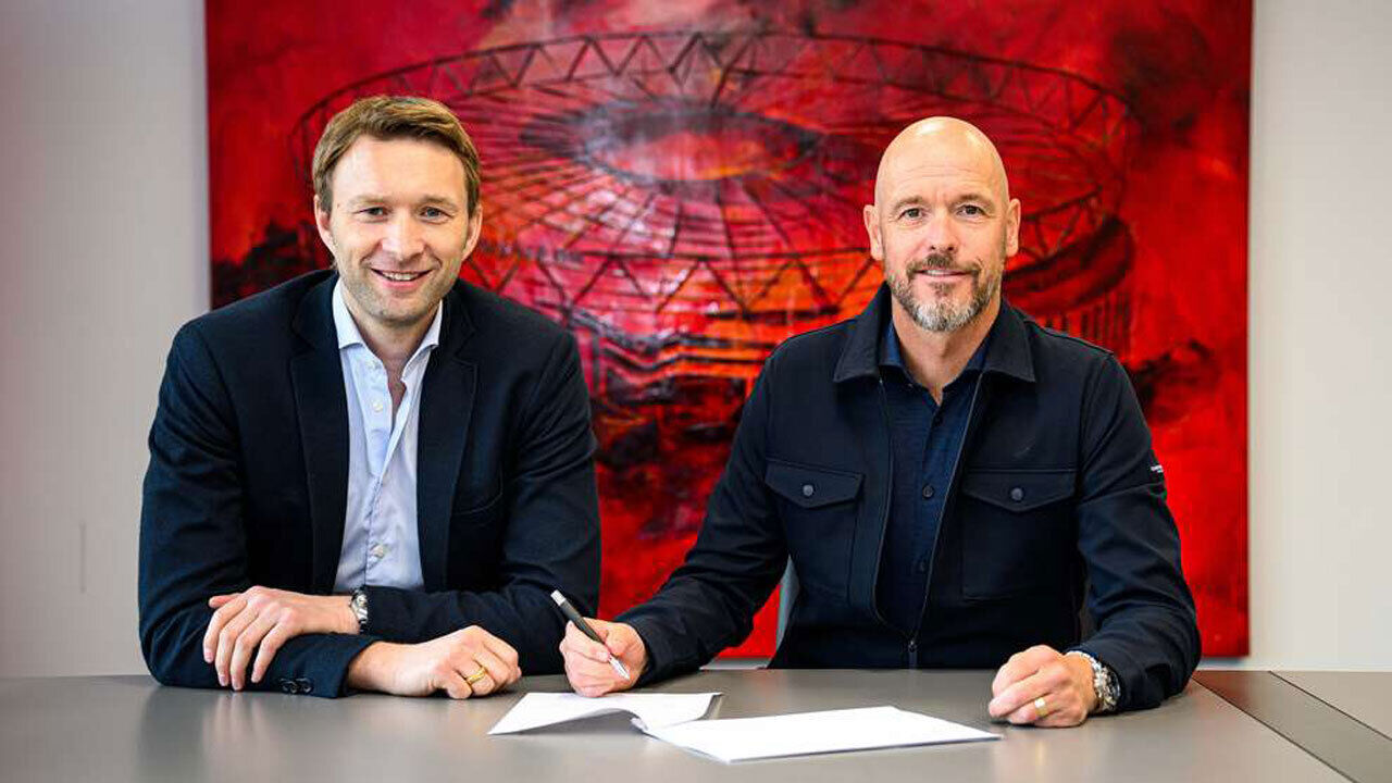 Ten Hag apresentado no Bayer Leverkusen