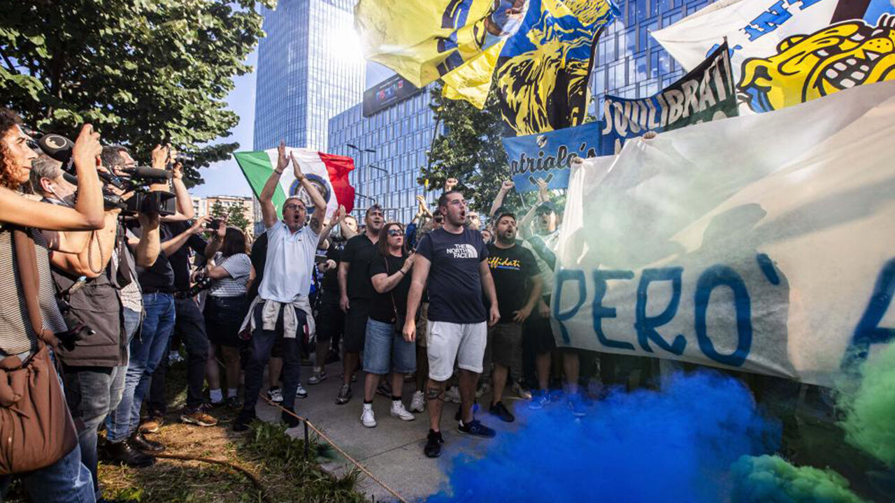 Falange de apoio italiana vai ter reforços... de Marselha