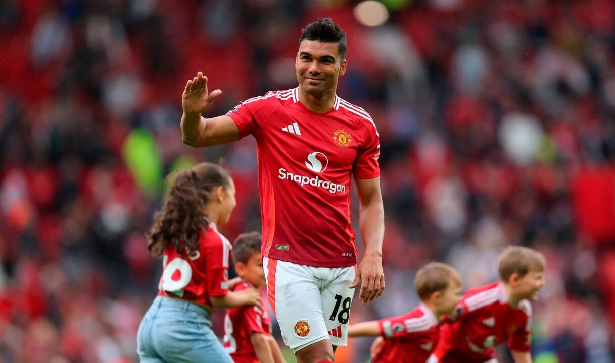 Médio brasileiro está de saída de Old Trafford