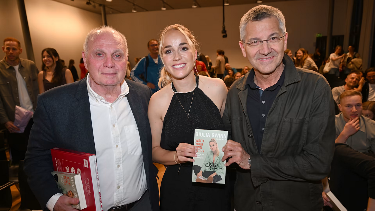 Giulia Gwinn na cerimónia da apresentação do livro "Write your own story"