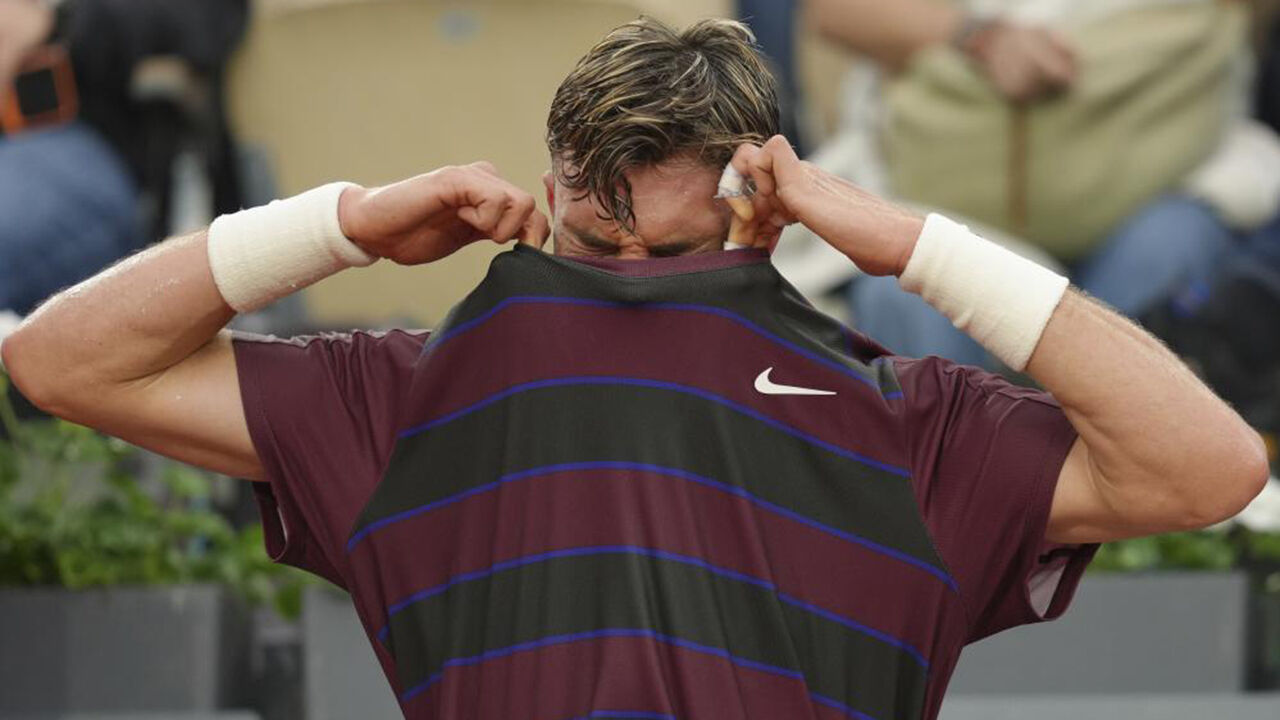 Jack Draper durante o jogo com Mattia Bellucci em Roland Garros