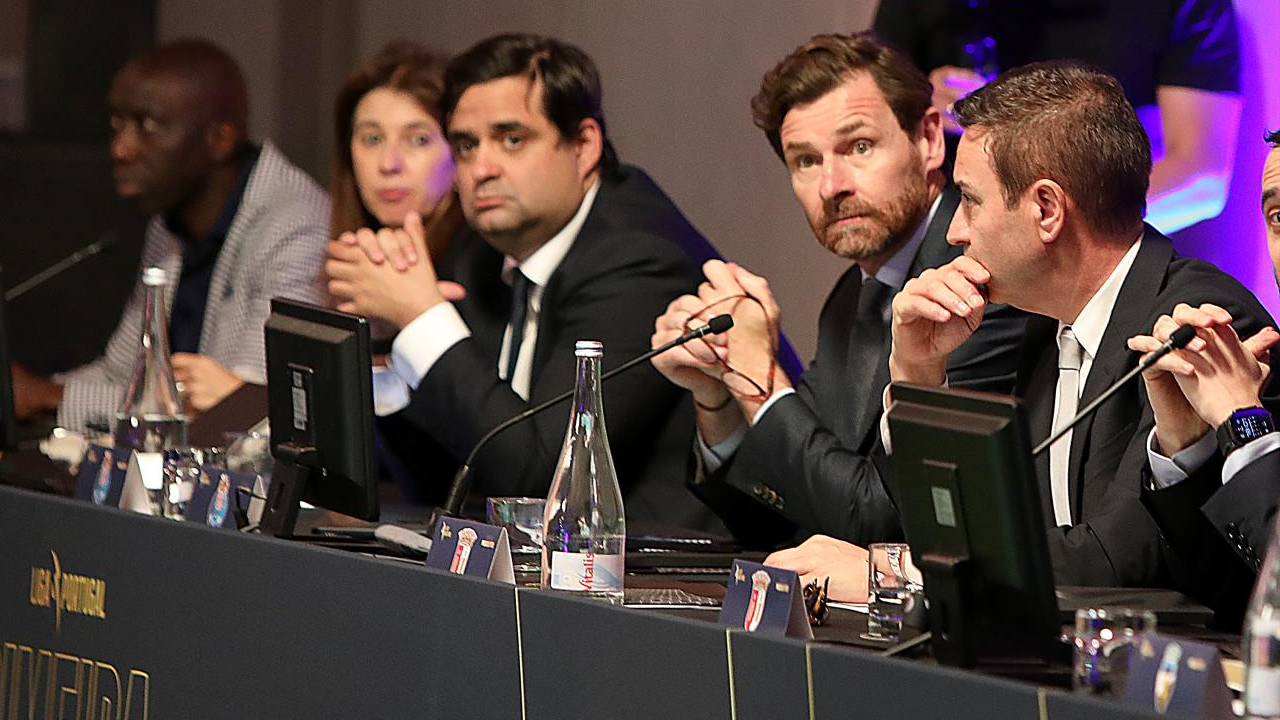 André Villas-Boas durante a Cimeira de Presidentes