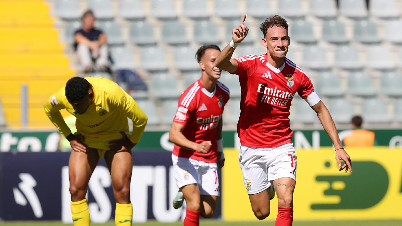 Francisco Domingues em ação pelo Benfica B