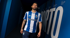 Alan Varela durante a apresentação do novo equipamento principal do FC Porto para a época 2025/26