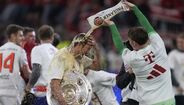 Harry Kane levantou o primeiro troféu da carreira