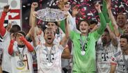 Harry Kane levantou o primeiro troféu da carreira