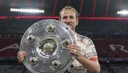 Harry Kane levantou o primeiro troféu da carreira