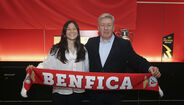 Lara Martins renova contrato com o Benfica