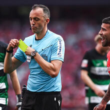 <![CDATA[ Nova sequela de João Pinheiro nos dérbis: a mesma história repetida várias vezes... já acabou em troféu ]]>