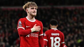 Harvey Elliott quer continuar no Liverpool: «Nem tudo depende de mim...»