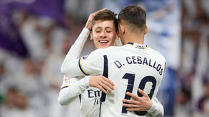 Güler e Ceballos celebram golo
