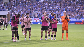Jogadores do PSG agradecem apoio do público, apesar da derrota frente ao Estrasburgo