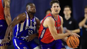 Oliveirense bate FC Porto (83-78) e conquista a Taça Hugo dos Santos