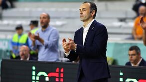 Treinador da Oliveirense emocionado: «A minha mãe morreu no ano passado, é um dia especial»