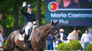 Maria Caetano conquista bronze no Concurso Internacional de dressage de Compiègne