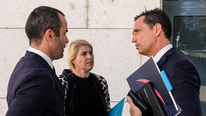 Pedro Proença com Helena Pires e José Carlos Oliveira