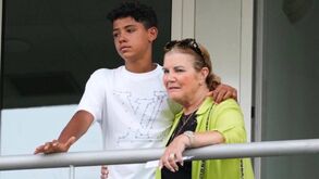 Cristianinho com a avó, Dolores Aveiro