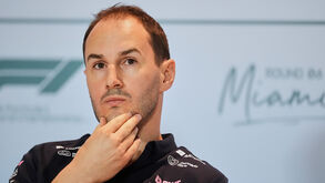 Oliver Oakes deixa equipa francesa