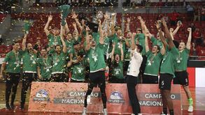 Sporting bate Benfica no jogo 5 e sagra-se campeão de voleibol