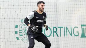A dança na baliza que só segura lugar de Rui Silva: saiba os planos para os guarda-redes do Sporting
