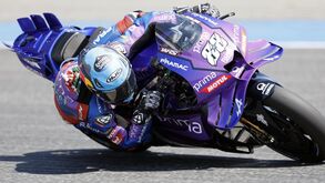 Miguel Oliveira revela moto diferente no regresso às pistas