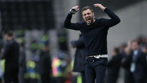 Anselmi não entende penálti marcado contra o FC Porto: «Há que ter bom senso»