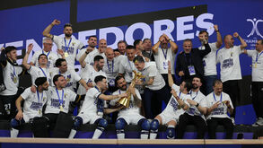 A crónica do OC Barcelos-FC Porto, 1-1 (2-0 pen.): Barcelos no trono europeu