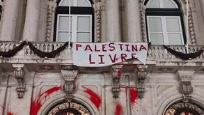 Câmara Municipal de Lisboa vandalizada