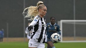 Alisha Lehmann confirma com a 'ajuda' de Jack Grealish o fim da relação com Douglas Luiz