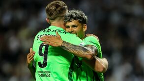 Viktor Gyökeres e Maxi Araújo