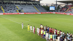 Momento fantástico: Rio Ave-Gil Vicente parou para prestar homenagem a Vítor Gomes