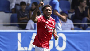 Gil Vicente tenta empréstimo de Gustavo Varela