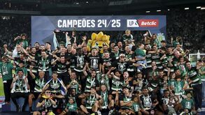 «Só pensamos no Marquês»: Sporting divulga novas imagens do documentário sobre a 'dobradinha'