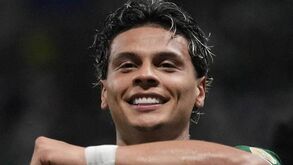 Benfica apresentou proposta por Richard Ríos, garante jornalista italiano