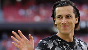 Acordo por Carreras mais perto: imprensa espanhola avança com valores do negócio