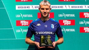 Lebedenko recebe prémio e lança playoff: «Acredito até ao fim que vamos conseguir subir»