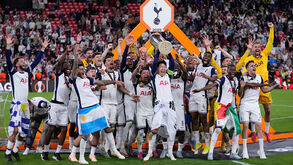 A festa do Tottenham em San Mames