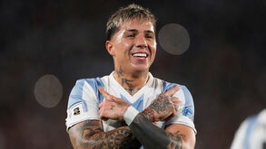 Enzo Fernández ao serviço da Argentina
