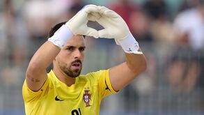 Pedro Mano eleito melhor guarda-redes do Mundo de futebol de praia