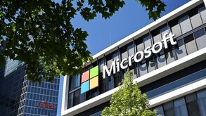 Microsoft despede trabalhador que interrompeu CEO em protesto contra envio de IA para Israel