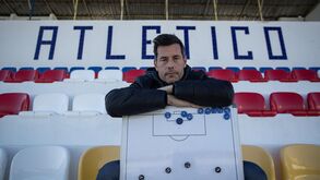 Atlético anuncia saída do treinador Nikola Popovic