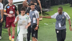 Gabri Veiga assobiado pelos adeptos do Al Ahli Jeddah após derrota