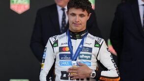 A festa da vitória de Lando Norris no Mónaco com Margarida Corceiro