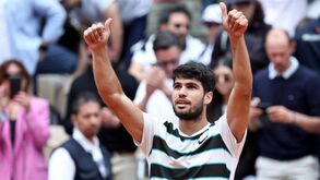 Alcaraz beneficia da desistência de Musetti e vai defender o título em Roland Garros
